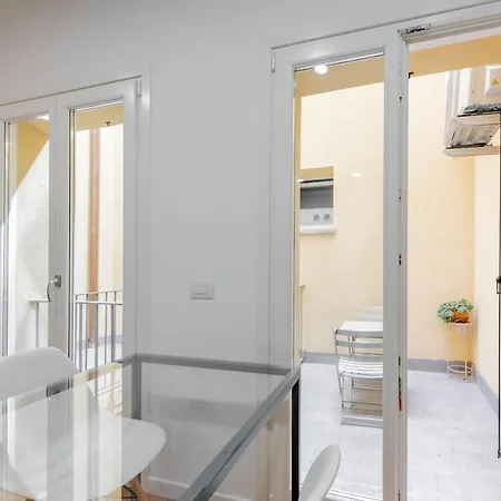Realkasa Towers Loft Apartman *
